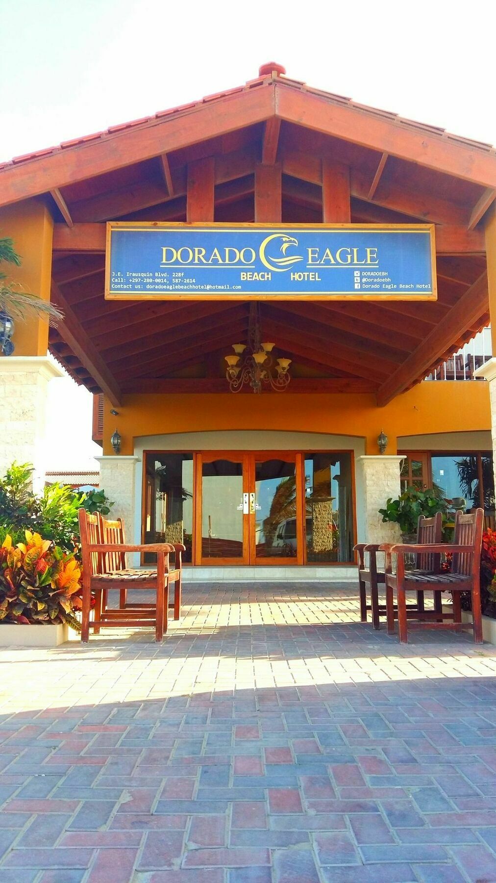 Dorado Eagle Beach Hotel Oranjestad Exterior photo